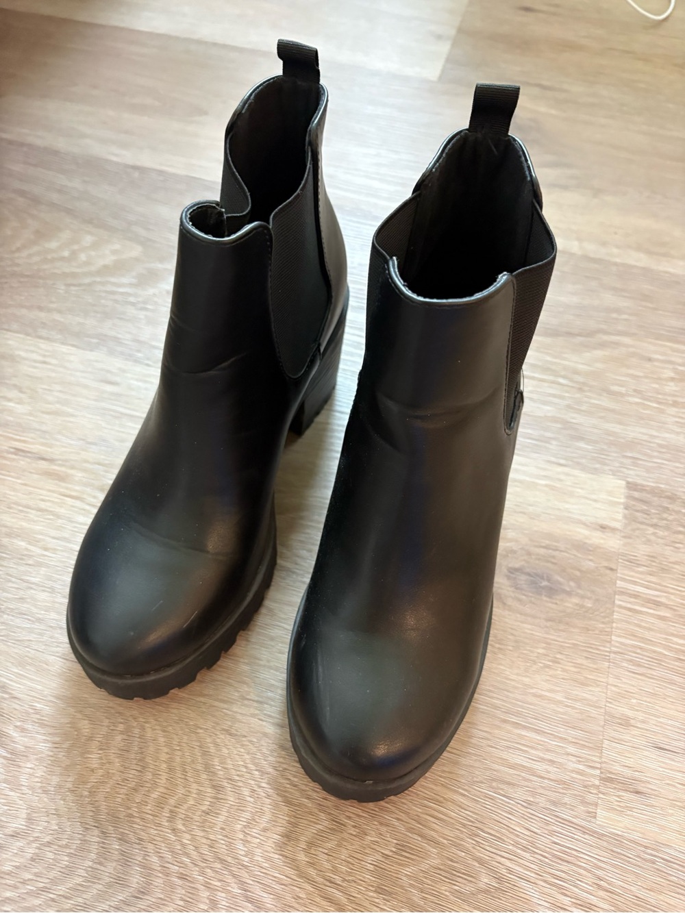 Black Chelsea Platform Ankle Boots - Women's Stylish Slip-On Booties